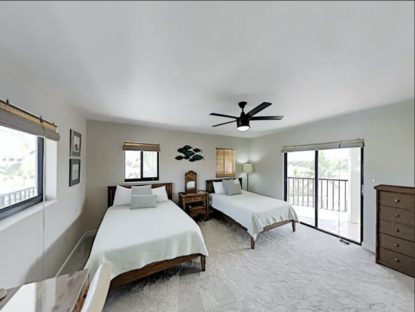 A Mere Mile From Sombrero Beach!