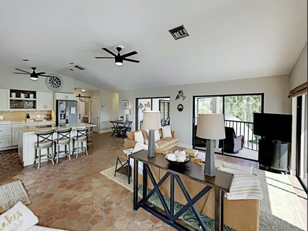 A Mere Mile From Sombrero Beach!