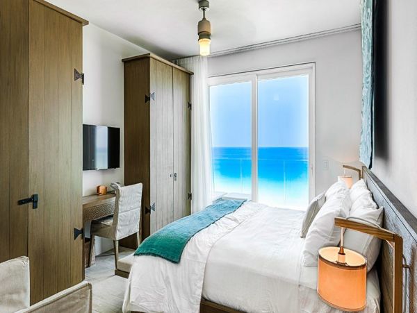 Anguilla Home 992924