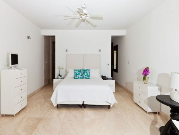 Anguilla Home 992925