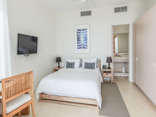 Anguilla Home 992928