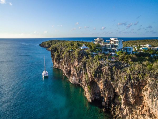 Anguilla Home 992928