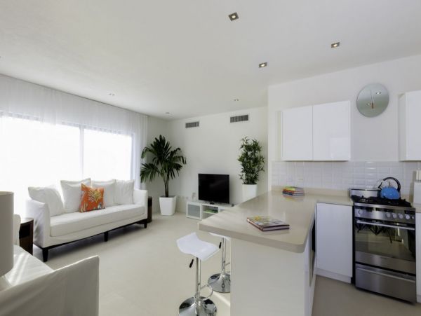 Anguilla Home 992930