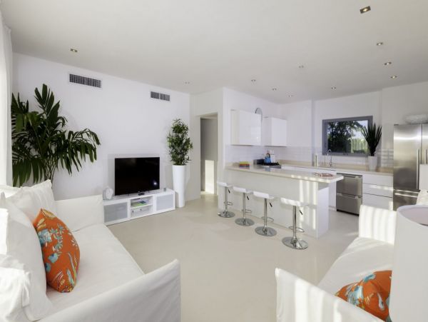 Anguilla Home 992930