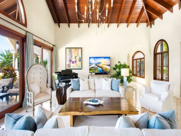 Anguilla Home 992934