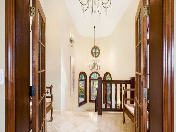 Anguilla Home 992934