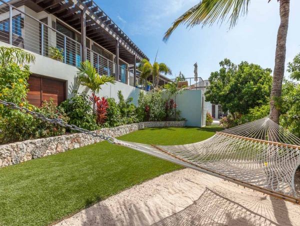 Anguilla Home 992935