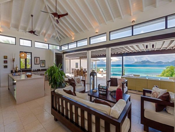 Anguilla Home 992935