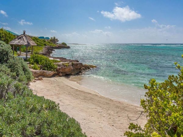 Anguilla Home 992935