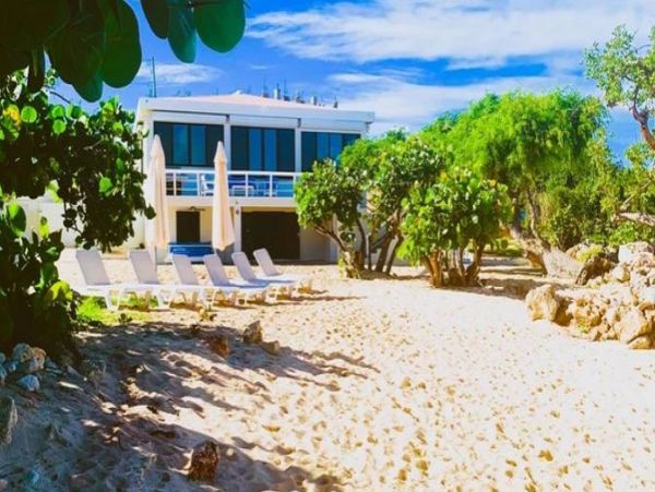 Anguilla Home 992936