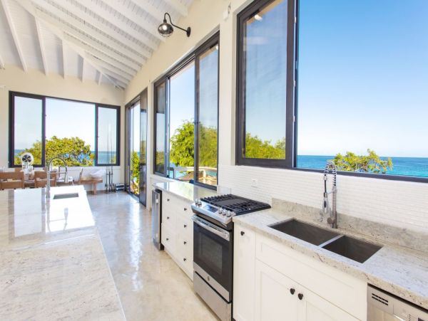 Anguilla Home 992936