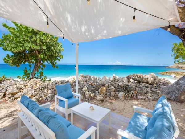 Anguilla Home 992936