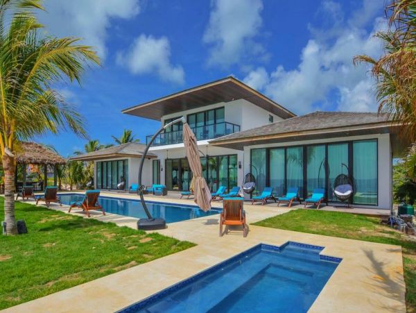 Bahamas Home 992944