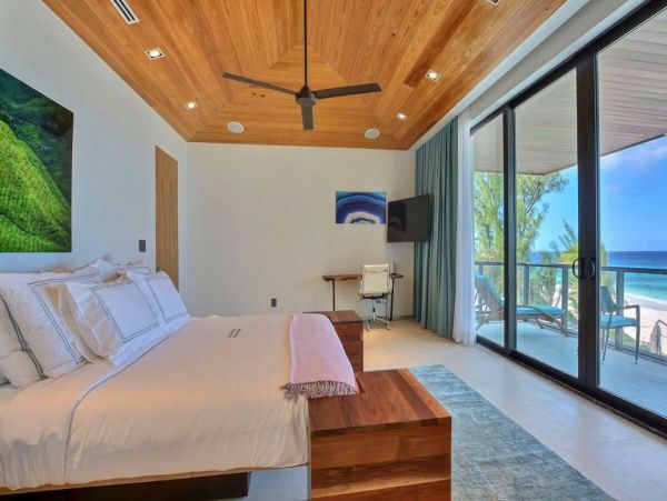 Bahamas Home 992944