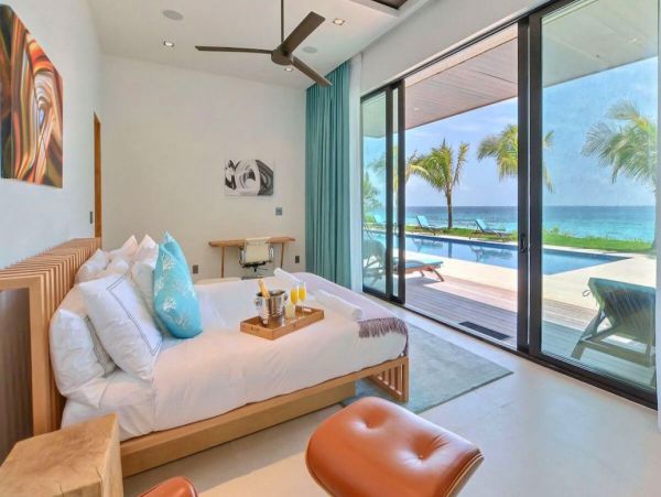 Bahamas Home 992944