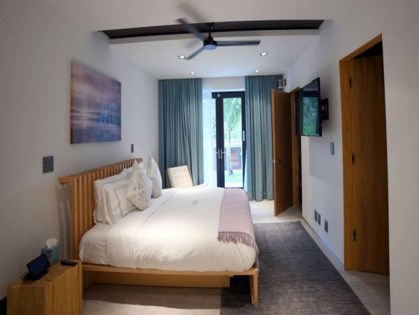 Bahamas Home 992944