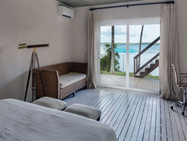 Bahamas Home 992945