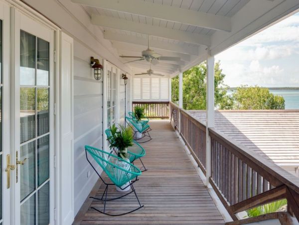 Bahamas Home 992945