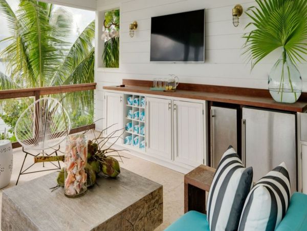 Bahamas Home 992945