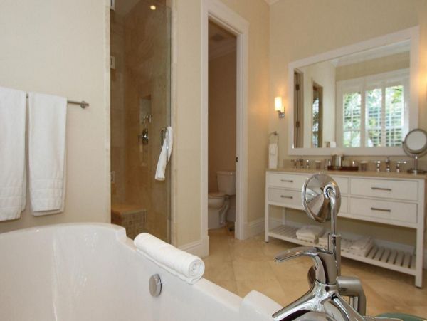 Bahamas Home 992948
