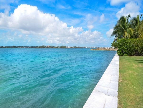 Bahamas Home 992949