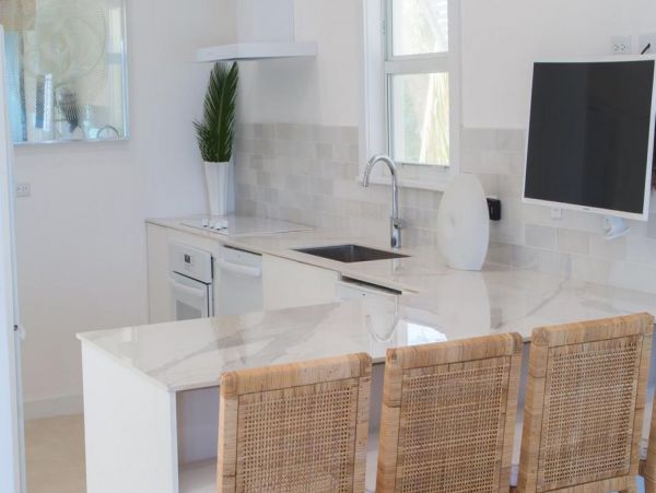Bahamas Home 992950