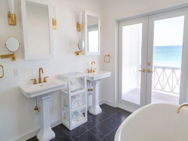 Bahamas Home 992950