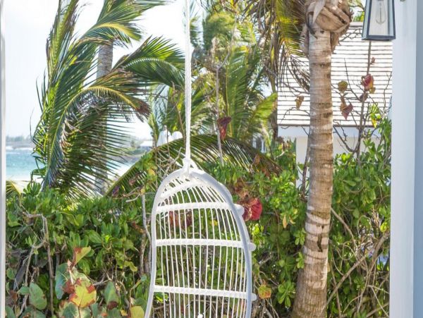 Bahamas Home 992950