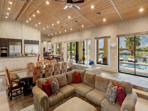 Palm Desert Home 992965