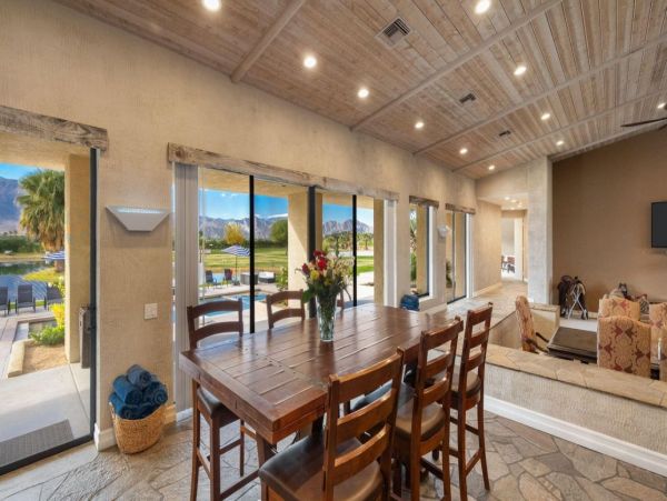 Palm Desert Home 992965