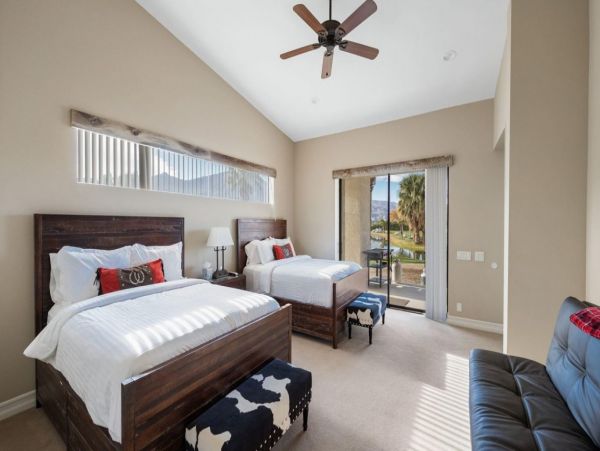Palm Desert Home 992965
