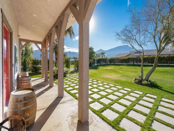 Palm Desert Home 992965