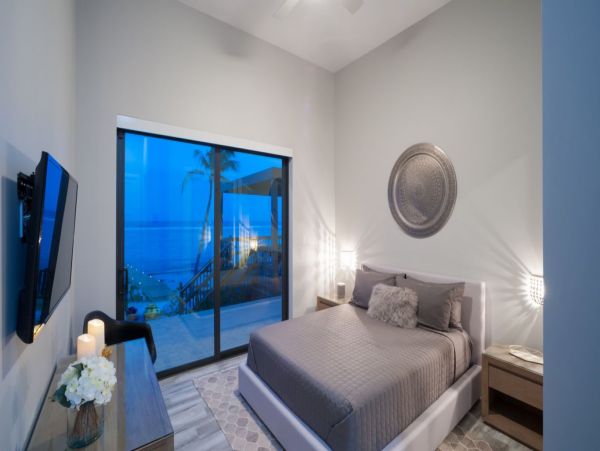 Grand Cayman Vacation Rental Luxury 7-Bedroom Oceanfront Villa