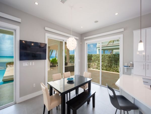 Cayman Islands Home 992975