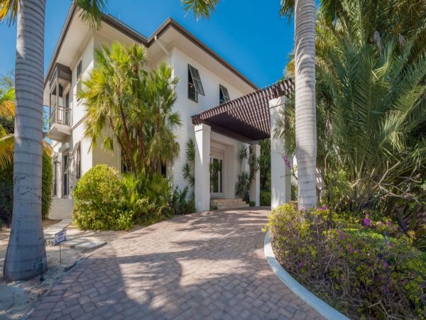 Cayman Islands Home 992975
