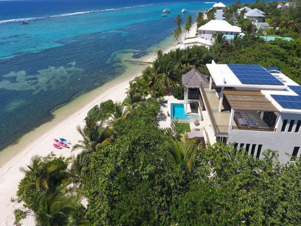 Cayman Islands Home 992976
