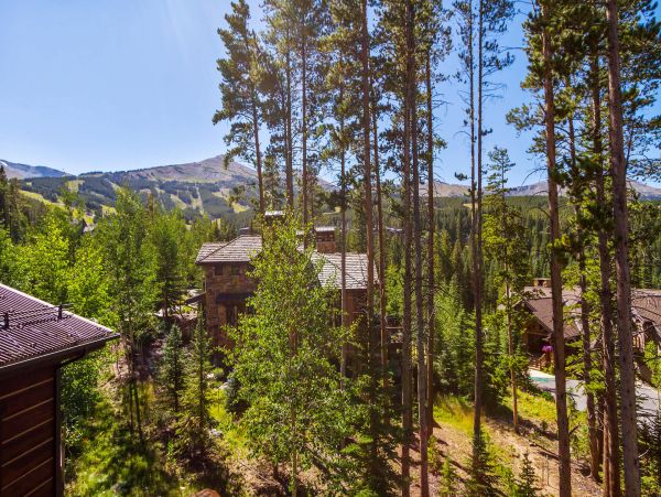 Mountain View Six Bedroom Breckenridge Vacation Home