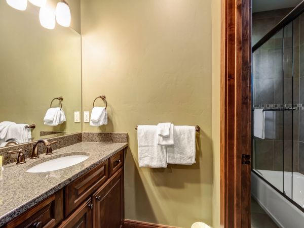 Mountain View Six Bedroom Breckenridge Vacation Home
