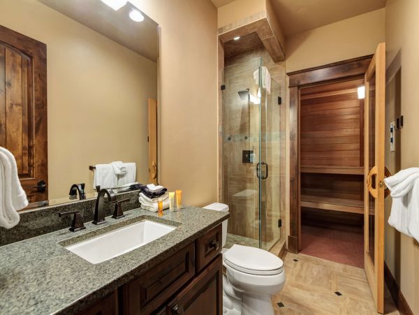 Mountain View Six Bedroom Breckenridge Vacation Home