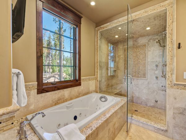 Mountain View Six Bedroom Breckenridge Vacation Home