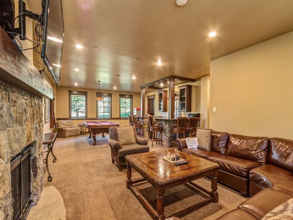Mountain View Six Bedroom Breckenridge Vacation Home