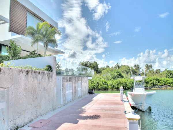Dominican Republic Home 993017