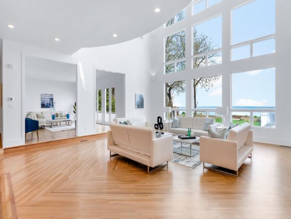 Luxury Eleven Bedrooms Beachfront Home in Hamptons