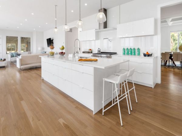 Luxury Eleven Bedrooms Beachfront Home in Hamptons