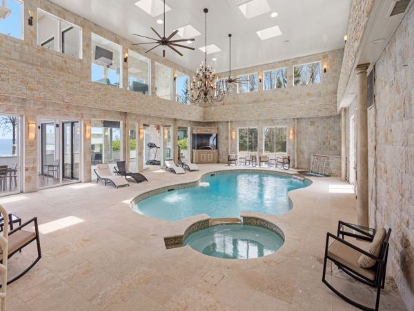 Luxury Eleven Bedrooms Beachfront Home in Hamptons