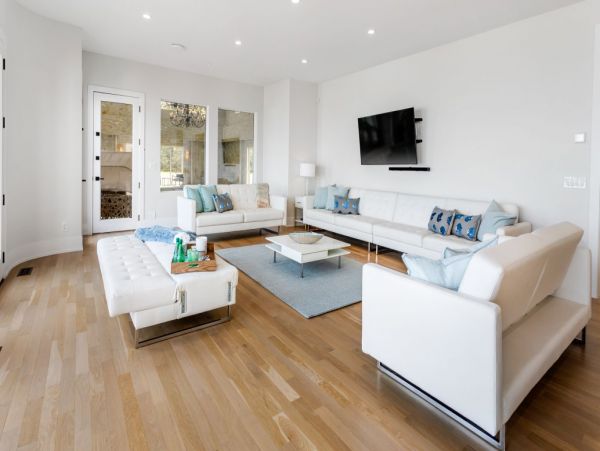 Luxury Eleven Bedrooms Beachfront Home in Hamptons