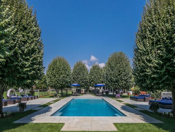 Eleven Bedrooms Luxury Rental Mansion in Hamptons