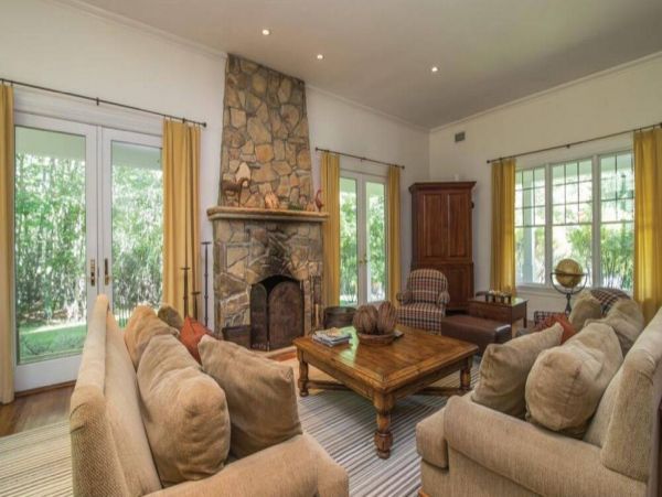 Walk to Beach Seven Bedrooms Vacation Home in Hamptons