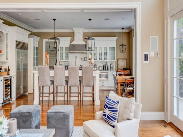 Hamptons Posh Six-Bedroom Rental Home, Private Pool