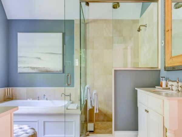 Hamptons Posh Six-Bedroom Rental Home, Private Pool